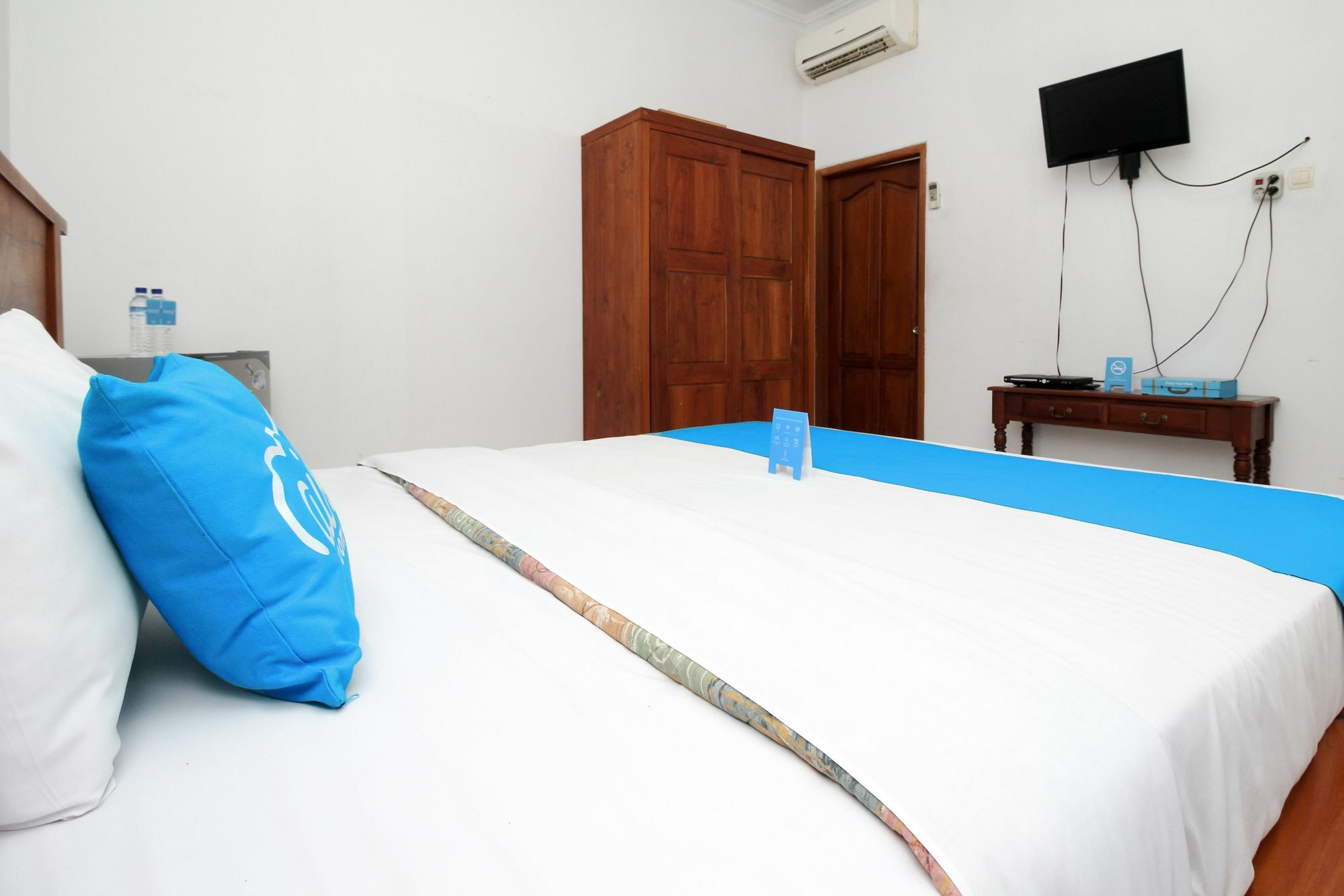 Airy Kartika Plaza Gang Melati 1 Bali Hotel Kuta  Exterior photo